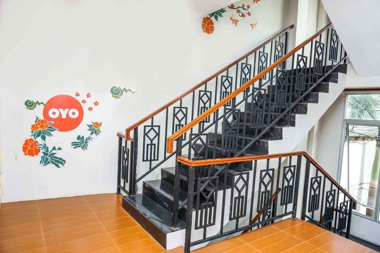 Oyo107库苏马克芒套房 雅加达 外观 照片