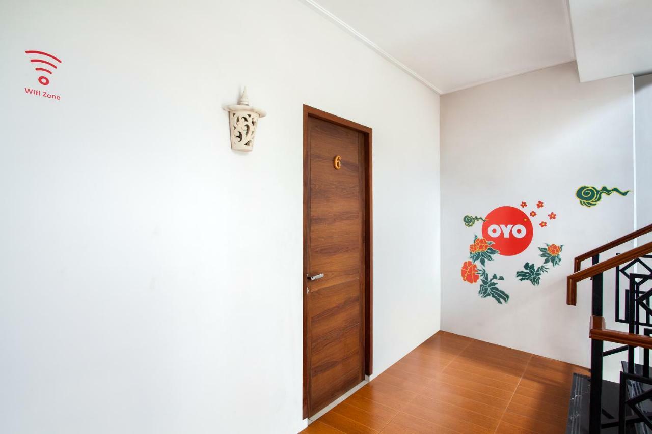 Oyo107库苏马克芒套房 雅加达 外观 照片